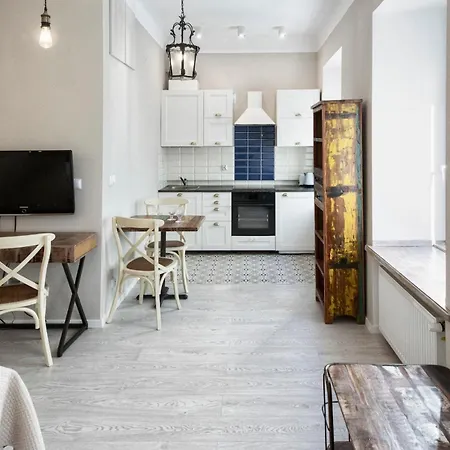 Hellowarsaw Cosy Near Pkin Apartment Warsaw